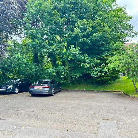 Modern Luxurious Apartment W/ Patio Balcony & View Jordanstown Exterior foto
